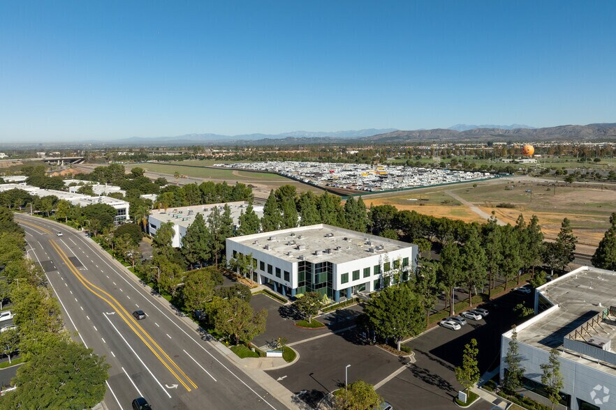 More Photos Of 152 Technology Dr, Irvine Light Manufacturing For Lease