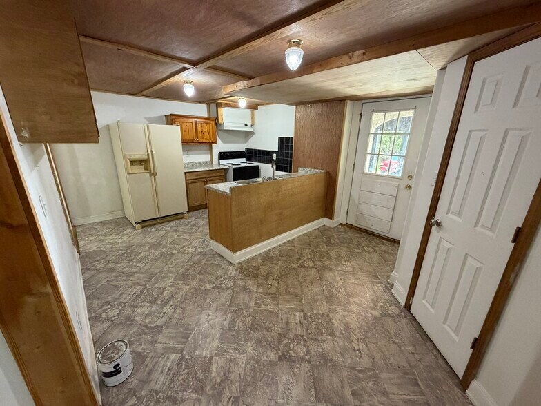 More Photos Of 416 GA-9 S, Dawsonville Specialty For Sale