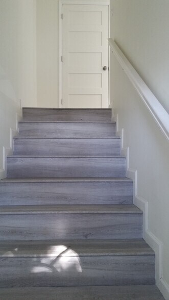 More Photos Of 2065 Libertyville Rd, Fairfield Apartments For Sale