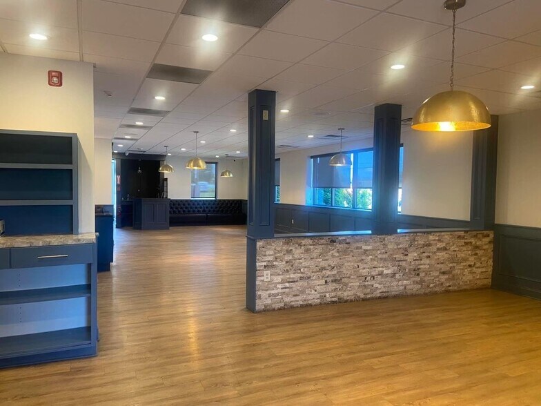 More Photos Of 120 Pixley Rd, Gates General Retail For Sale