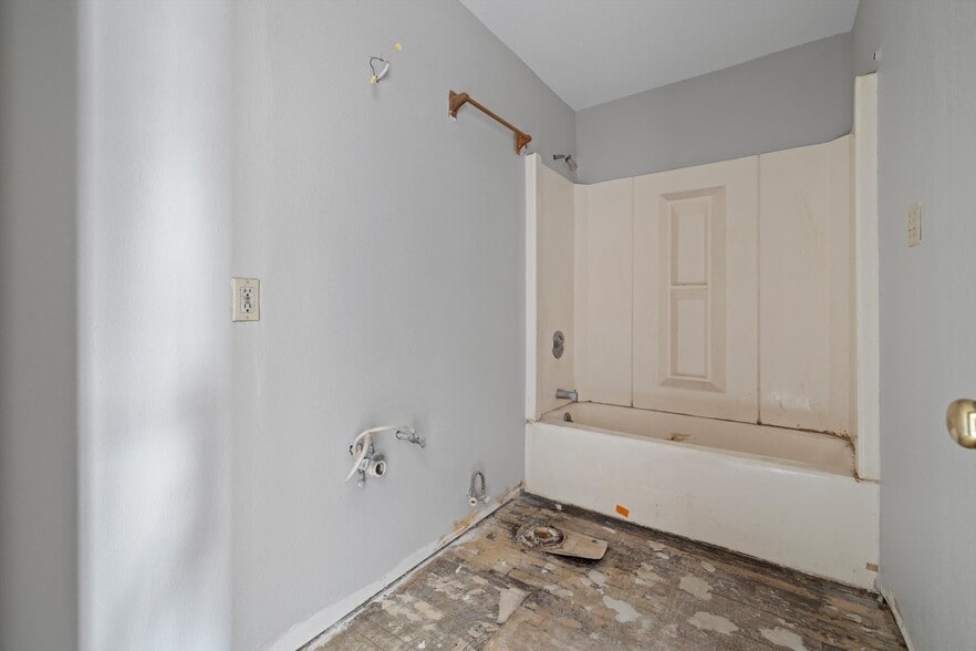 More Photos Of 1020 Main St, Union Grove Storefront Retail Residential For Sale