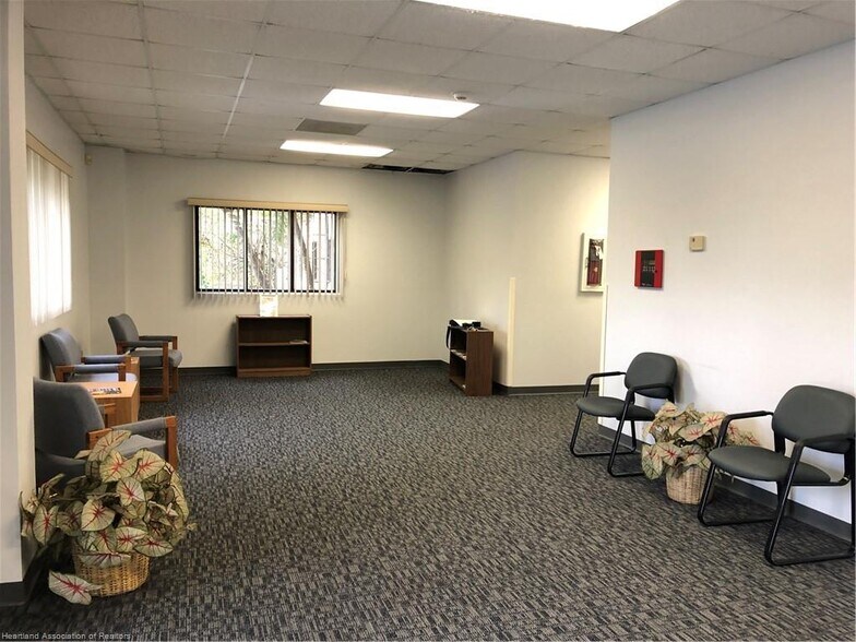 More Photos Of 7 Lykes Rd, Lake Placid Office For Lease