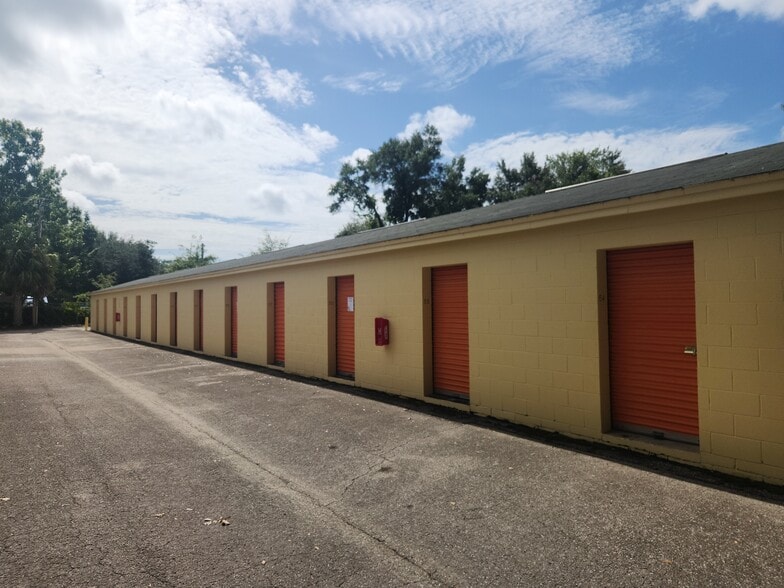 More Photos Of 14709 NW 129th Ter, Alachua Self Storage For Sale
