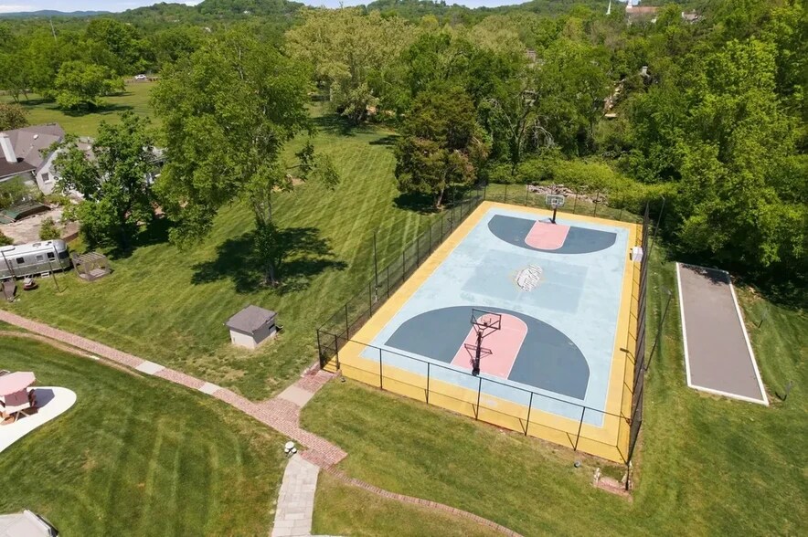 More Photos Of 5840 Hillsboro Pike, Nashville Land For Sale