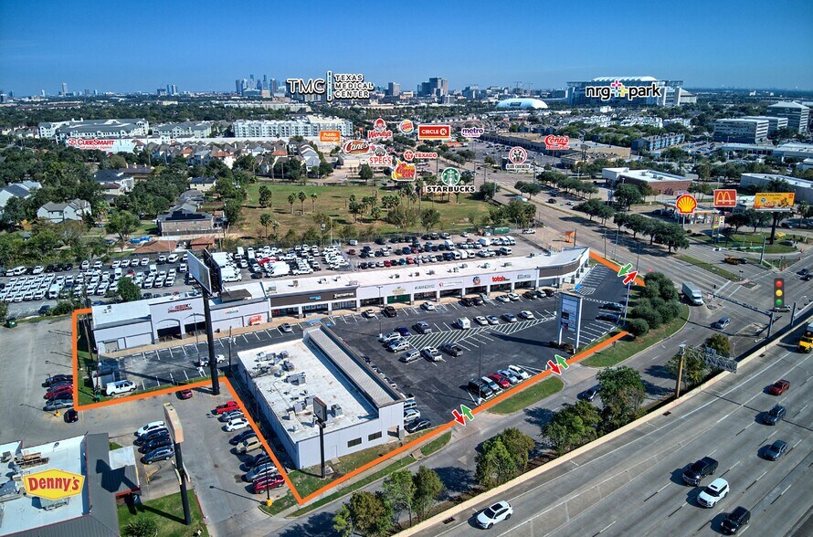 More Photos Of 3260 South Loop W, Houston Storefront For Sale