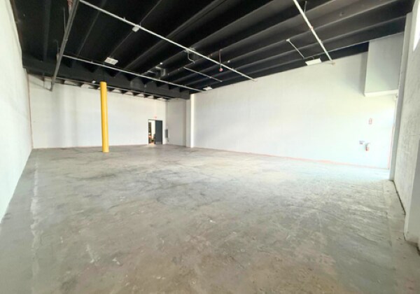 More Photos Of 2300-2340 W 8th Ave, Hialeah Radio TVTransmission Facilities For Lease