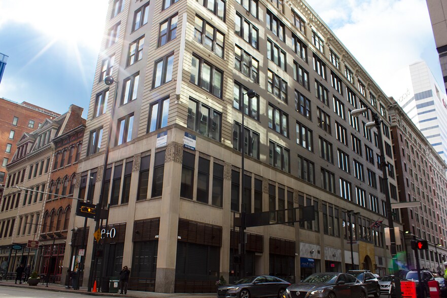 More Photos Of 137-151 W 4th St, Cincinnati Office For Lease