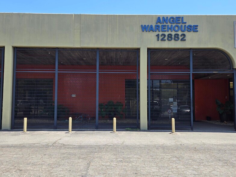 More Photos Of 12878-12926 Pierce St, Pacoima Warehouse For Lease