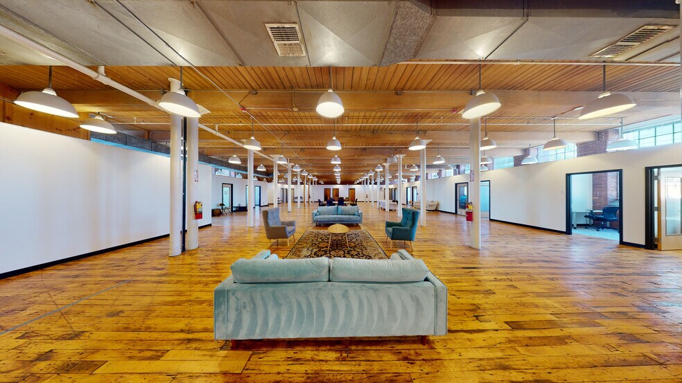 More Photos Of 15 Union St, Lawrence Light Manufacturing For Lease