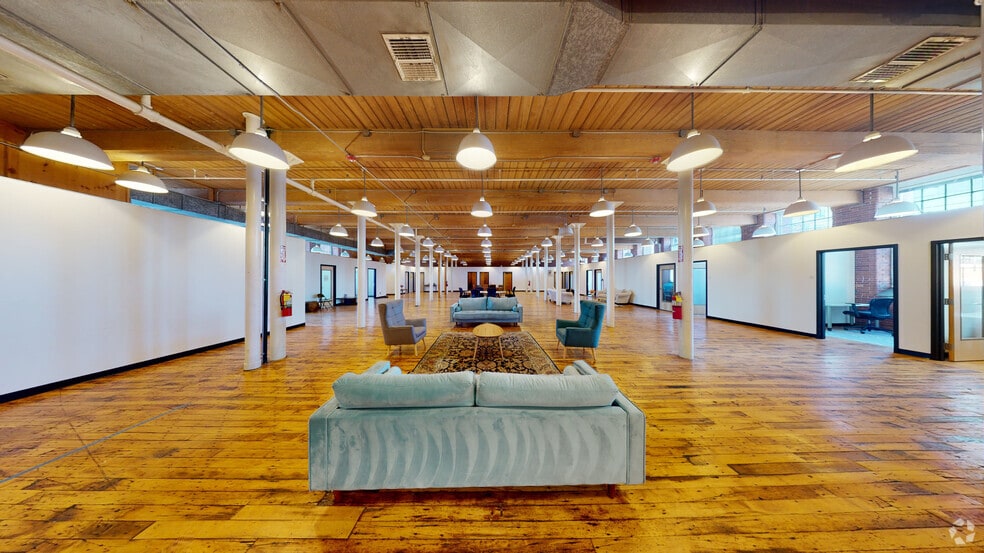 More Photos Of 15 Union St, Lawrence Light Manufacturing For Lease