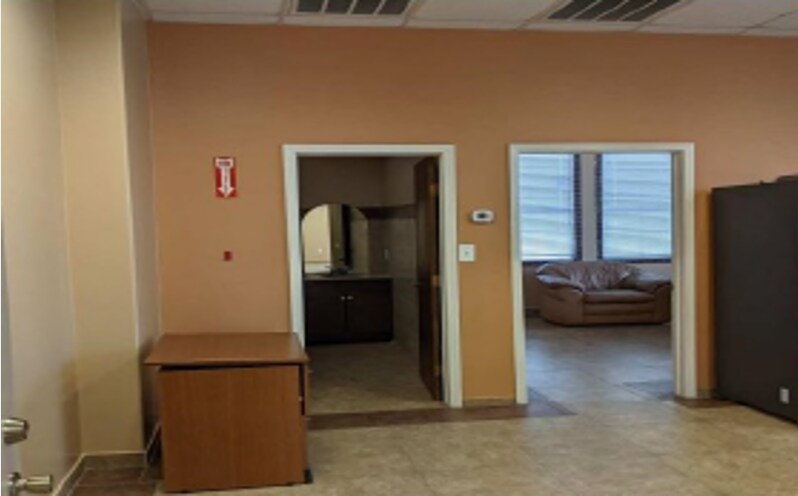 More Photos Of 3007 Texas Pky, Missouri City Auto Repair For Lease