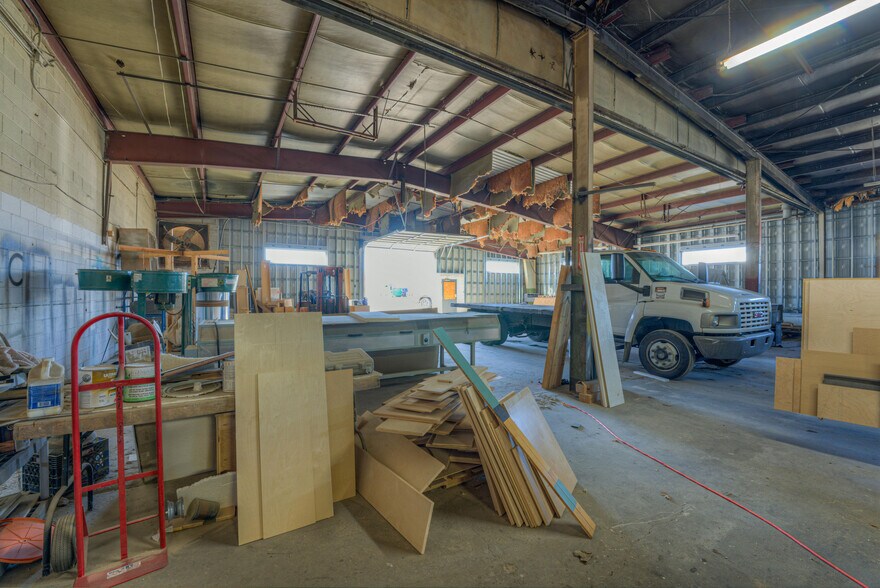 More Photos Of 2509-2519 Summer Ave, Memphis Flex For Sale