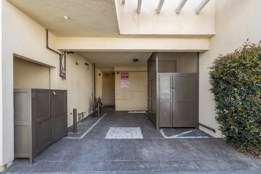More Photos Of 1321 Post Ave, Torrance Loft Creative Space For Lease