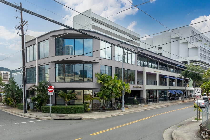 More Photos Of 808 Sheridan St, Honolulu Freestanding For Lease