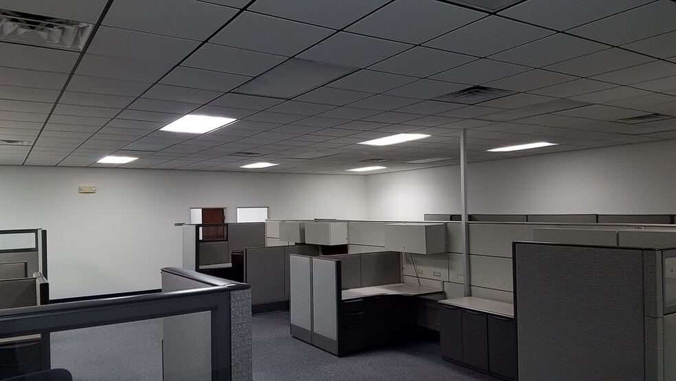 More Photos Of 8208 Salyer Dr, Wallops Island Office For Lease