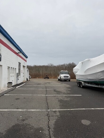 More Photos Of 177 Boston Post Rd, Westbrook Auto Repair For Sale