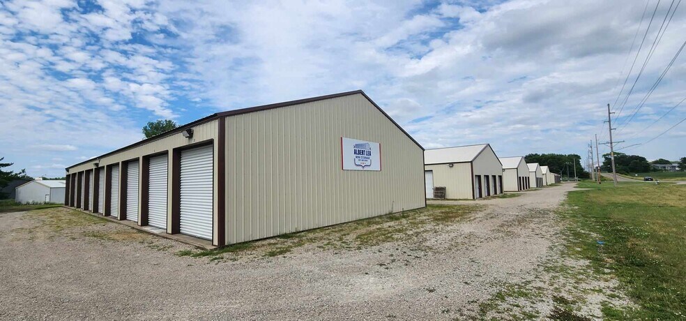 More Photos Of 301 E Rezin Ave, Albert Lea Self Storage For Sale
