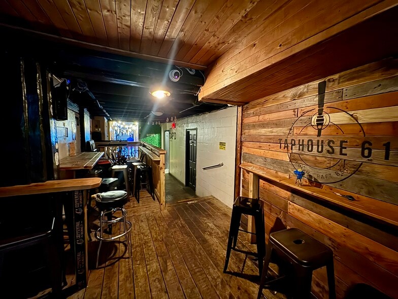 More Photos Of 2053-2063 Central Ave, Saint Petersburg Storefront For Lease