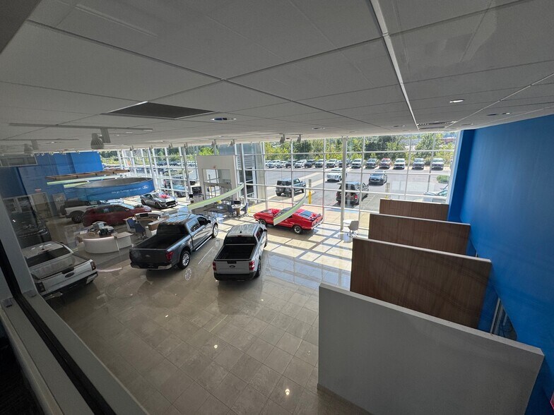 More Photos Of 301 S Front St, Hamburg Auto Dealership For Sale