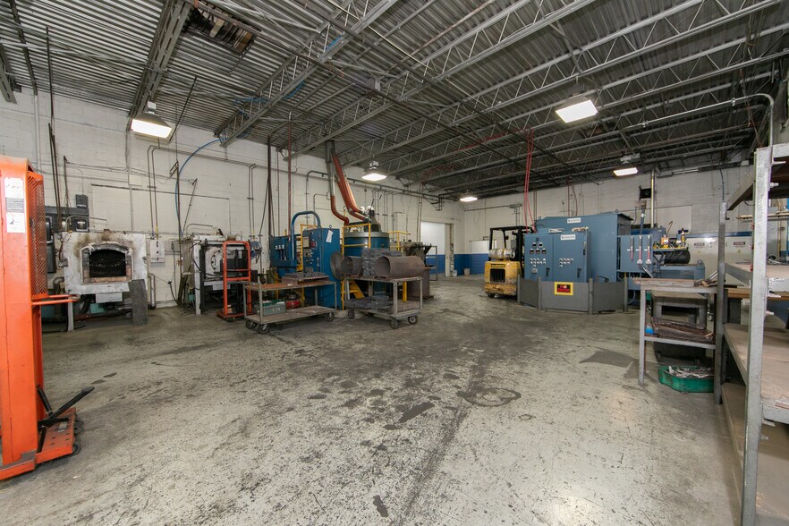 More Photos Of 355 Crider Ave, Moorestown Warehouse For Lease