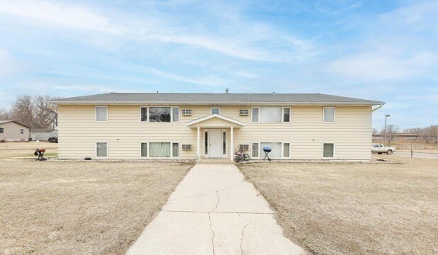 More Photos Of 315 E Main St, Cyrus Apartments For Sale