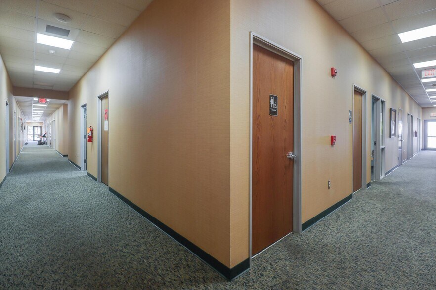 More Photos Of 10281 Corporate Dr, Gulfport Office For Sale