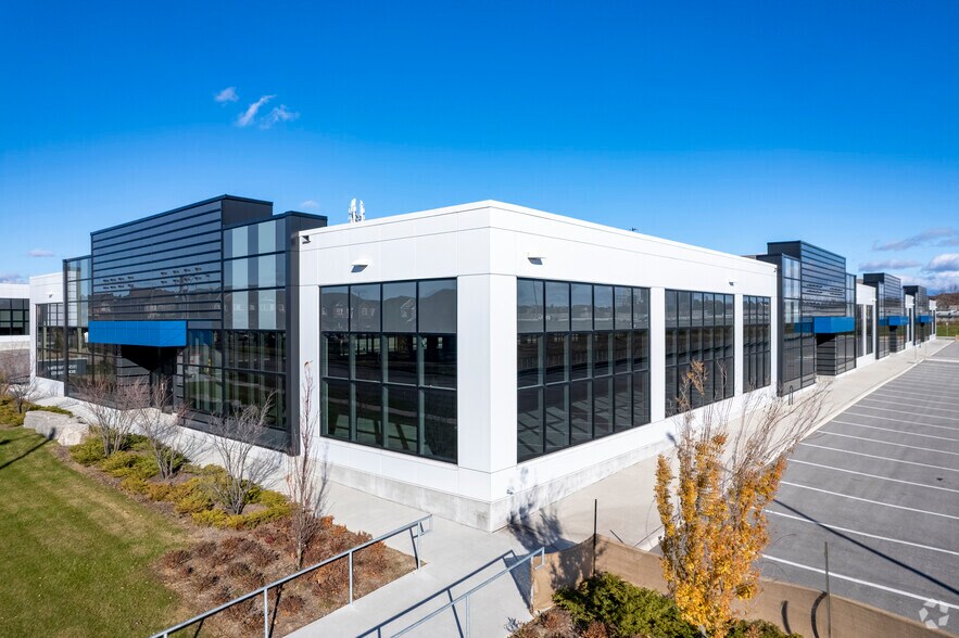 More Photos Of 265 Cityview Blvd, Vaughan Office For Lease