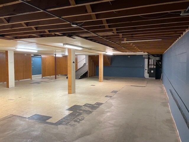 More Photos Of 113 Main St S, Stewartville Storefront For Lease