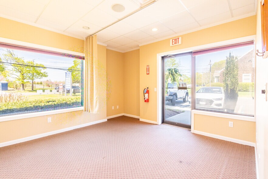 More Photos Of 189 (NYS) Route 25, Riverhead Medical For Sale