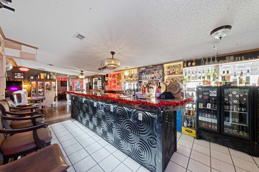 More Photos Of 33855 Blanco Rd, Bulverde Bar For Sale