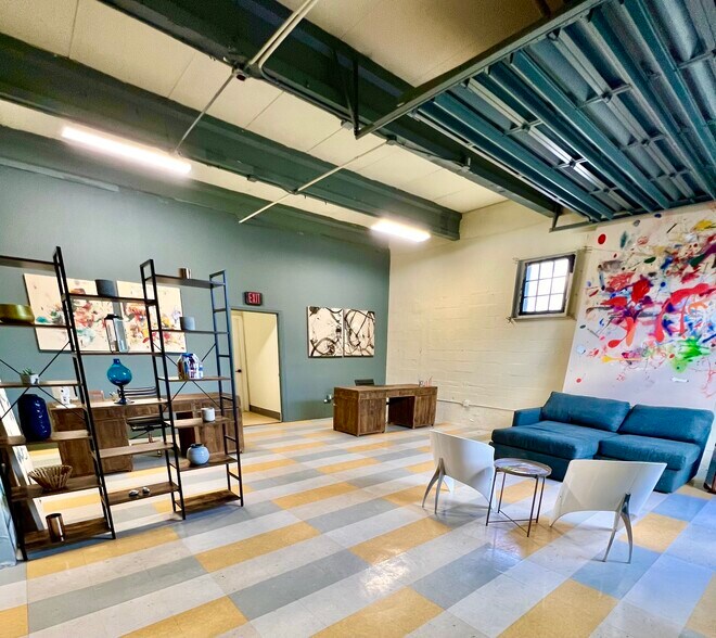 Primary Photo Of 3257 NW 7th Avenue Cir, Miami Light Distribution For Lease