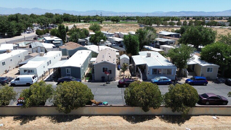 More Photos Of 45131 28th St E, Lancaster Manufactured Housing Mobile Home Park For Sale