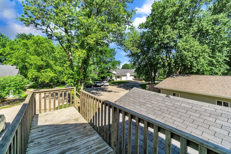 More Photos Of 121 S 5th St, Evansville Assisted Living For Sale