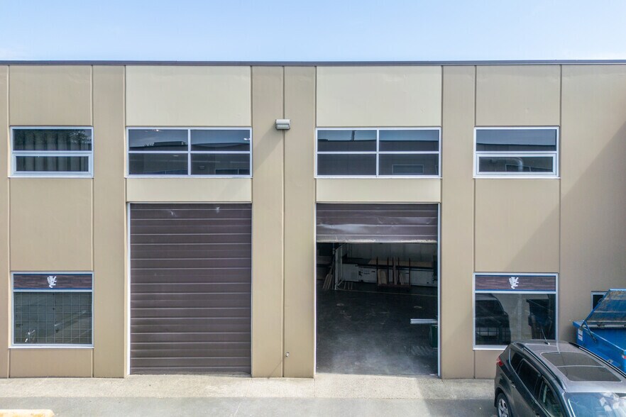 More Photos Of 20120 Stewart Cres, Maple Ridge Warehouse For Sale