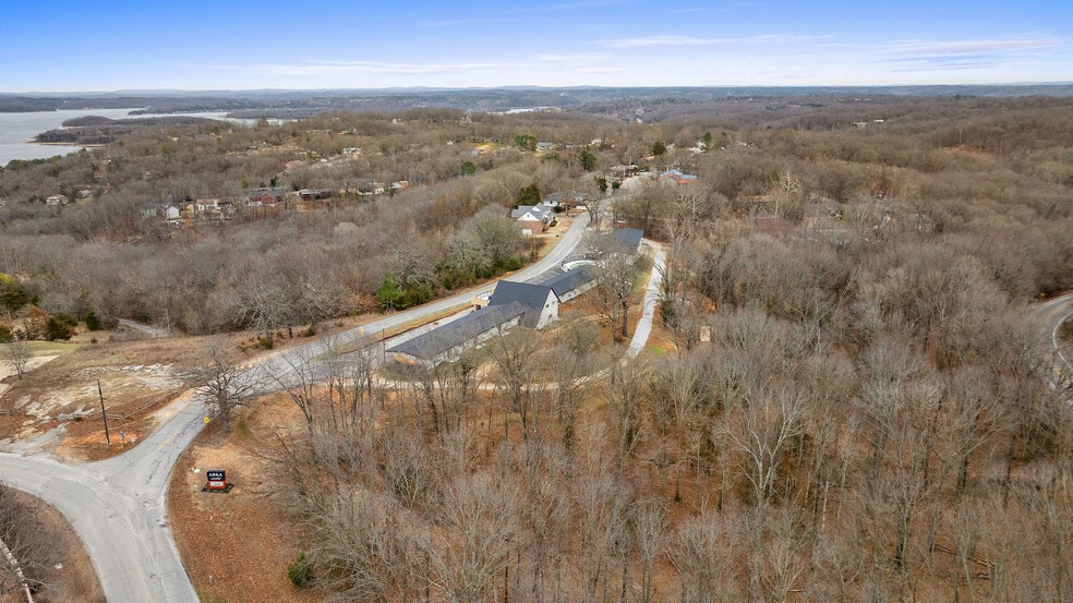 More Photos Of 14733 Dutchmans Dr, Rogers Hotel For Sale