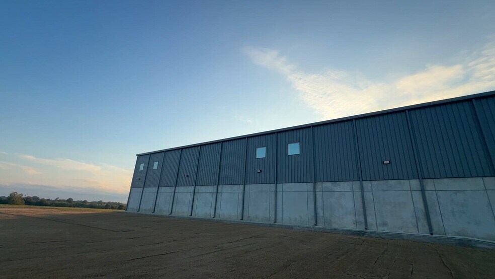 More Photos Of 17 Tab Way, Baldwyn Warehouse For Lease