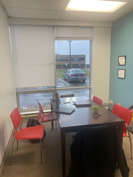 More Photos Of 5750-5850 Rue Cypihot, Montréal Warehouse For Lease