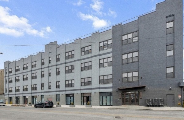 Primary Photo Of 456 Johnson Ave, Brooklyn Office For Lease