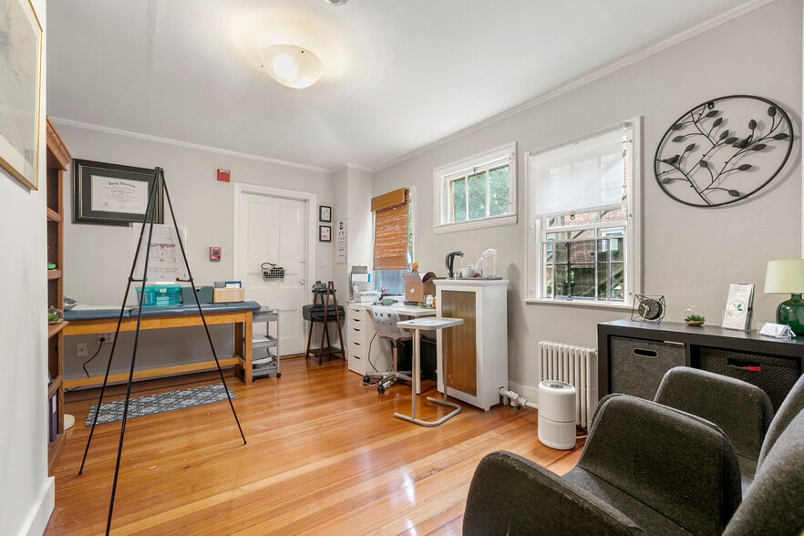 More Photos Of 393-395 Massachusetts Ave, Arlington Office For Sale