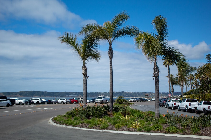 More Photos Of 1300-1330 Orange Ave, Coronado General Retail For Lease