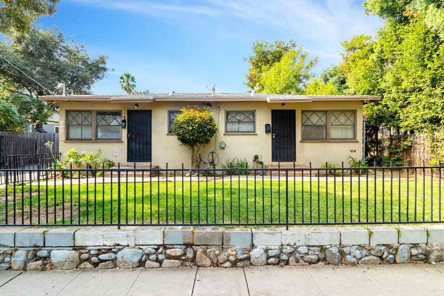 Primary Photo Of 965 N Summit Ave, Pasadena Apartments For Sale