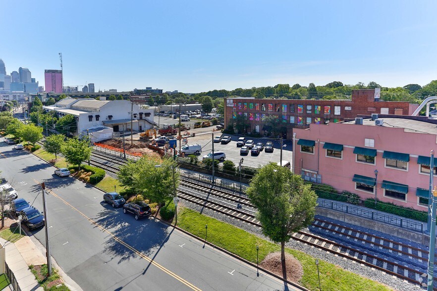 More Photos Of 1750 Camden Rd, Charlotte Apartments For Lease