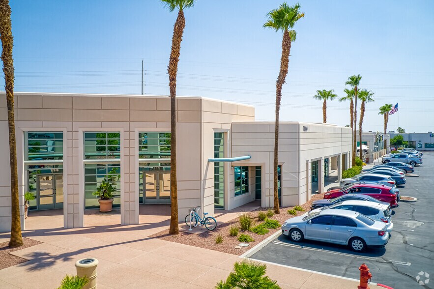 More Photos Of 7660 W Cheyenne Ave, Las Vegas Unknown For Lease