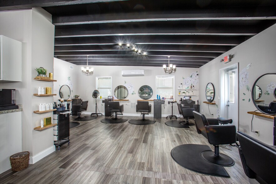 More Photos Of 1500 South St, Leesburg Storefront Retail Office For Sale