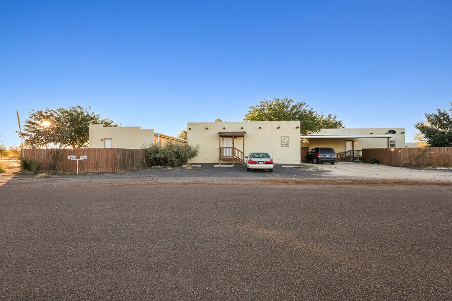 More Photos Of 1105 N 13th St, Alpine Apartments For Sale