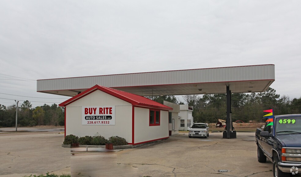 More Photos Of 6005 Washington Ave, Ocean Springs Convenience Store For Sale
