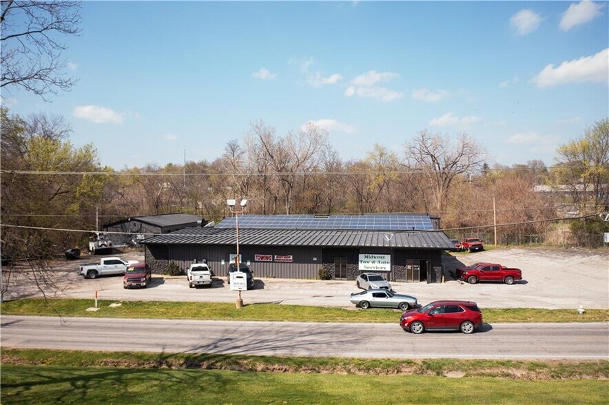 More Photos Of 3709 Pickett Rd, Saint Joseph Auto Repair For Sale