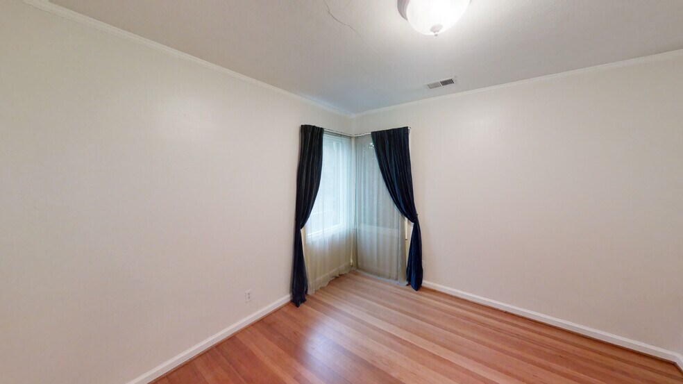 More Photos Of 1607-1611 NE 16th Ave, Portland Office For Lease