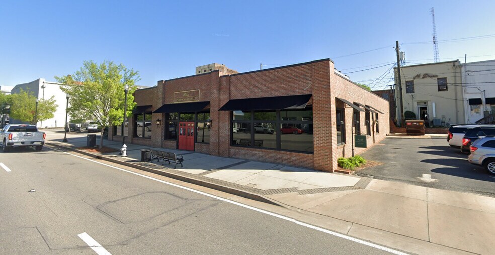 Primary Photo Of 119 S Madison St, Thomasville Storefront For Lease