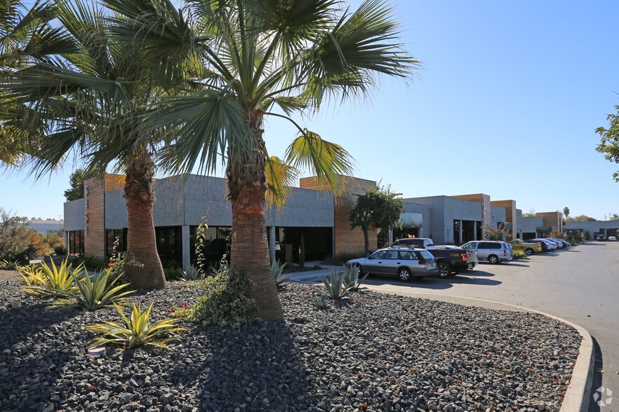 More Photos Of 5451 Avenida Encinas, Carlsbad Office For Lease